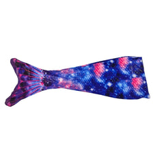 Lichtgewicht zeemeerminstaart in roze en blauwe galaxy-print, geschikt voor zwemmen en comfortabel in gebruik.
